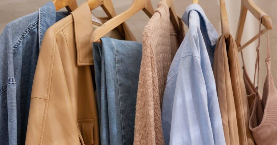 The Capsule Wardrobe: Owning Less, Looking Better